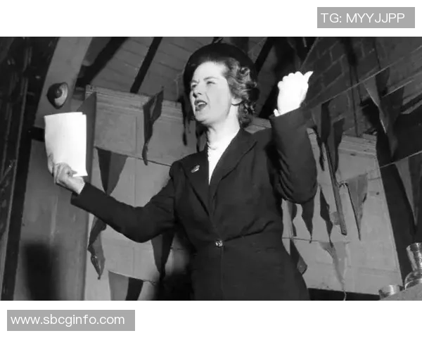 英国女首相与足球明星的传奇故事:权力与荣耀的交汇点 英国女首相与足球明星的传奇故事:权力与荣耀的交汇点